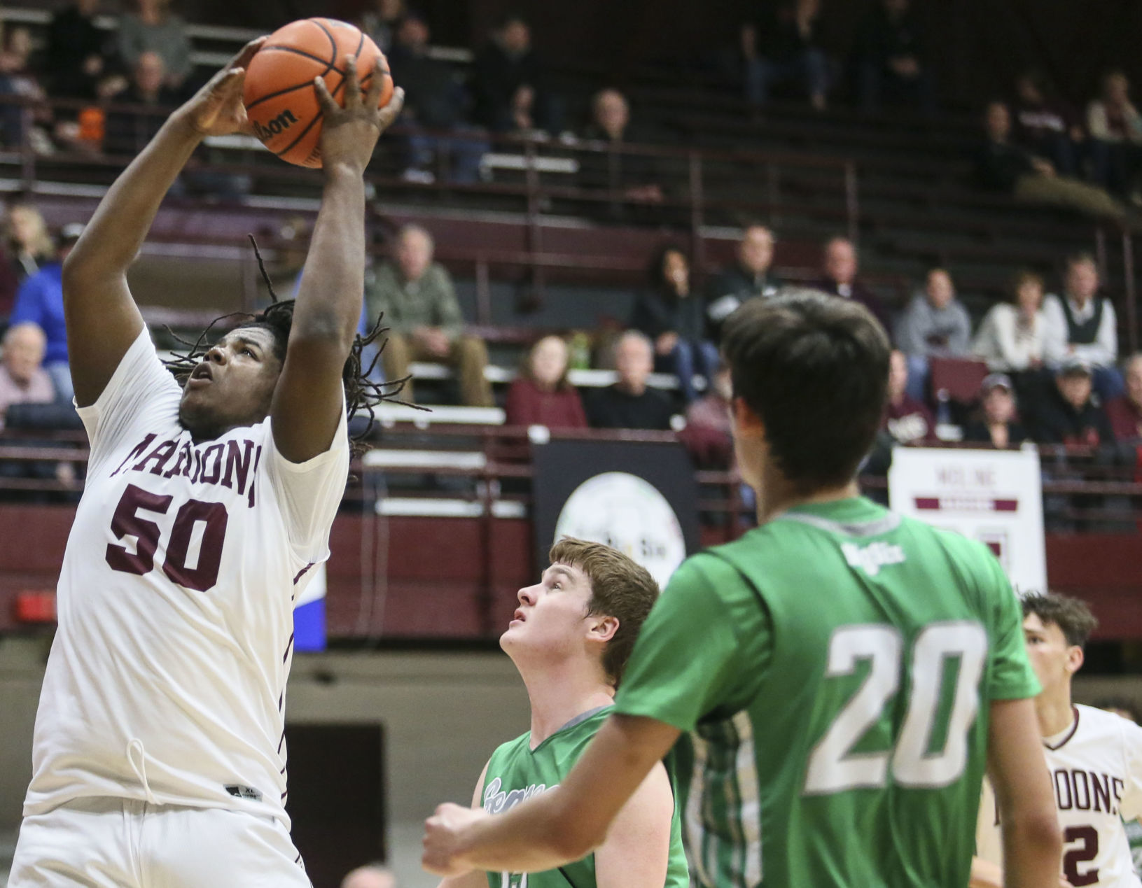013120-qc-spt-gen-moline-hoops-12.JPG